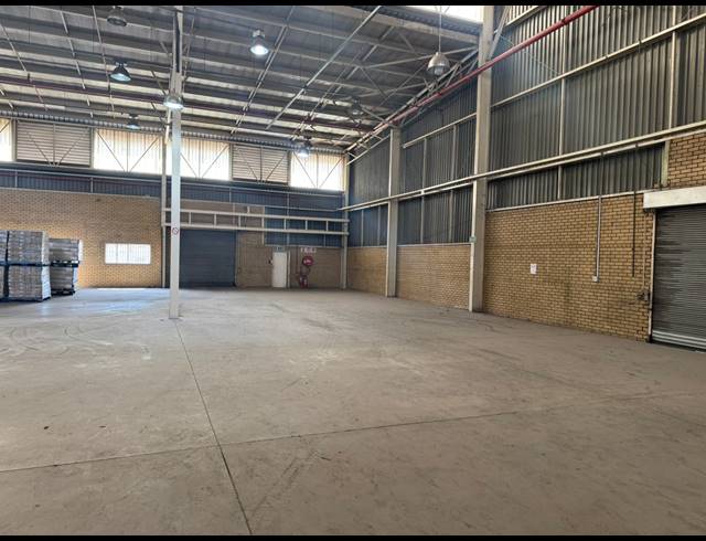 1,780M² WAREHOUSE TO LET IN HERMANSTAD